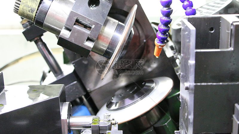精密数控铣床加工流程解析：从原理到实际操作